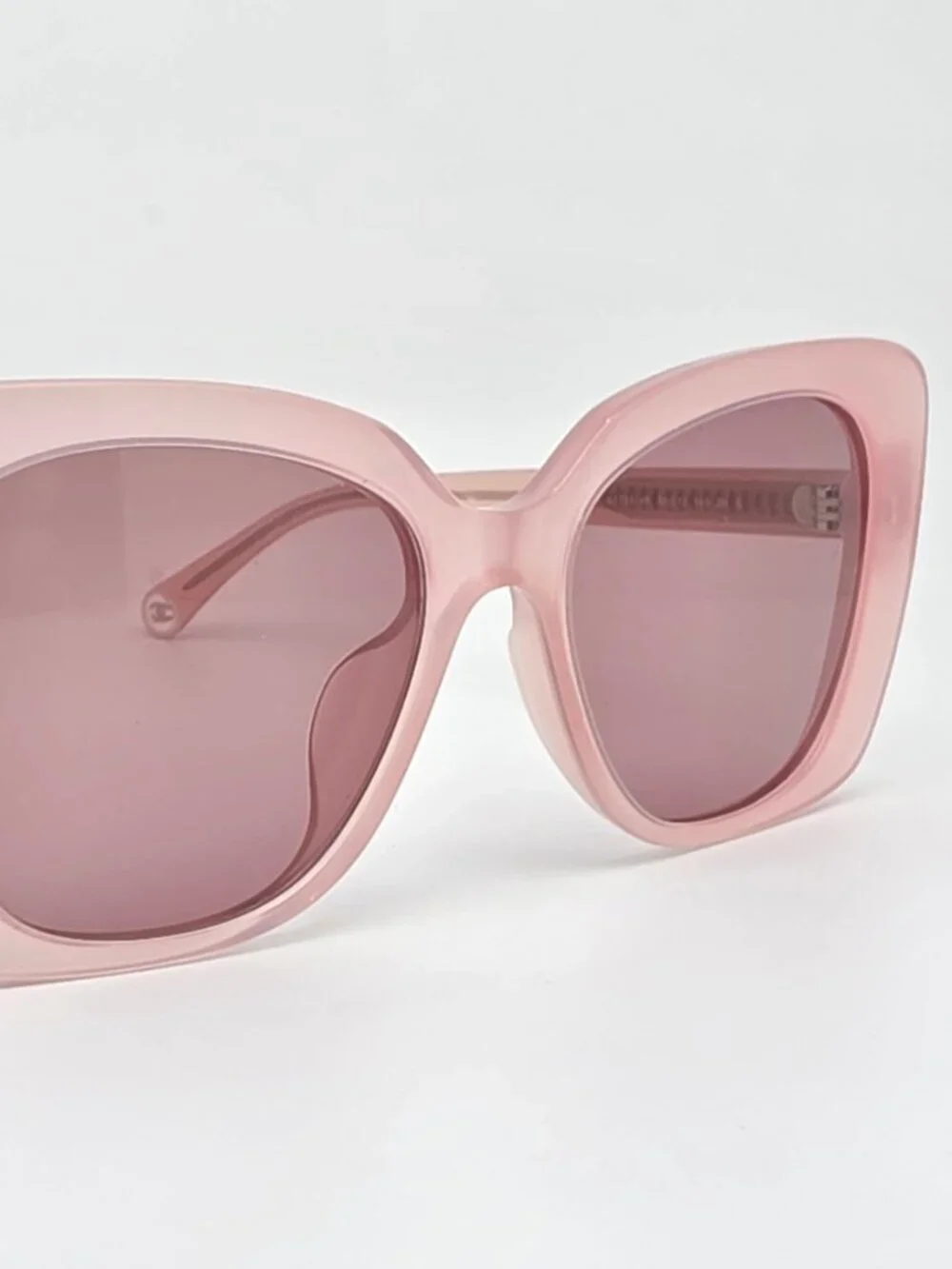 CHANEL Light Pink Oversized Cat-Eye Sunglasses